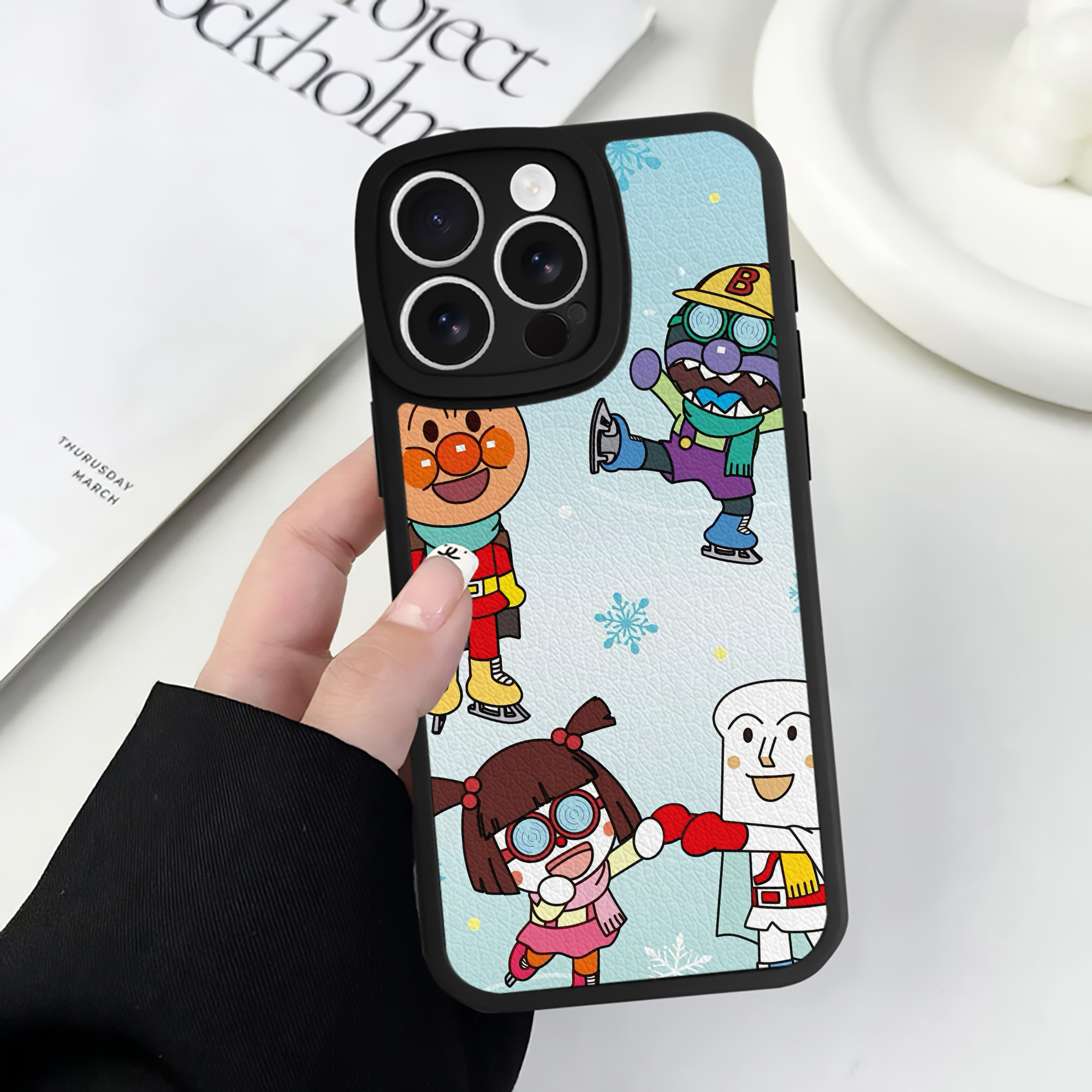 （画像用） アンパンマン Anpanman 【iPhone 16シリーズ対応】シリコンスマホケース（レザー調） 材質：シリコン